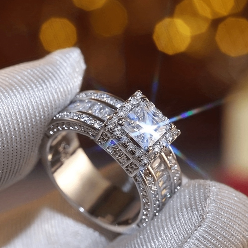 DENKAYS PRINCESS CUT RING - Picture 2 of 16